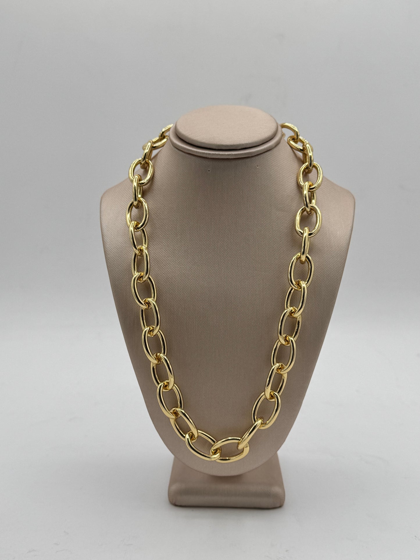 Brass Metal Chain Link Necklace in Gold Finish